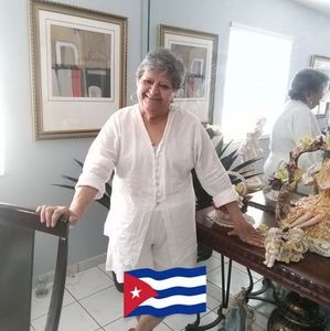 Meet your Posher, Mayra